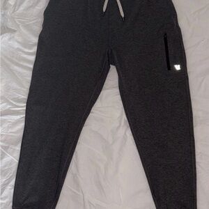 Vuori Meta Jogger Mens Size L Large Charcoal Grey Performance Pants Casual EUC